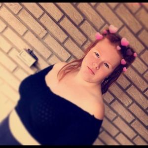 Meet your Posher, Chloe